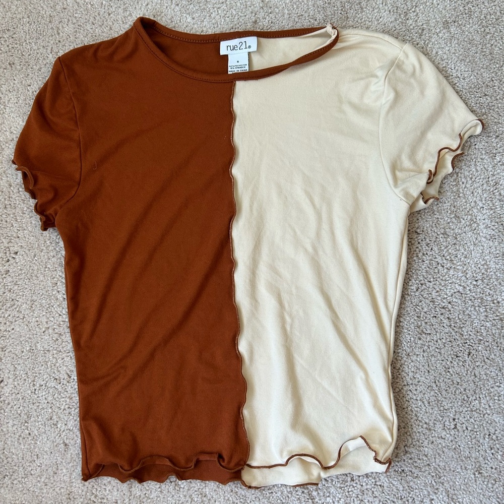 Rue21 Women's Two-Tone Brown and Cream Tee